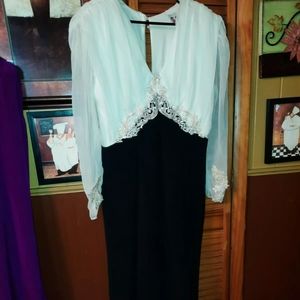 Gorgeous Off White & Black Speed Fashion  Dress Sz